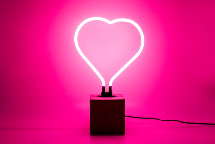 NEON 'HEART' SIGN